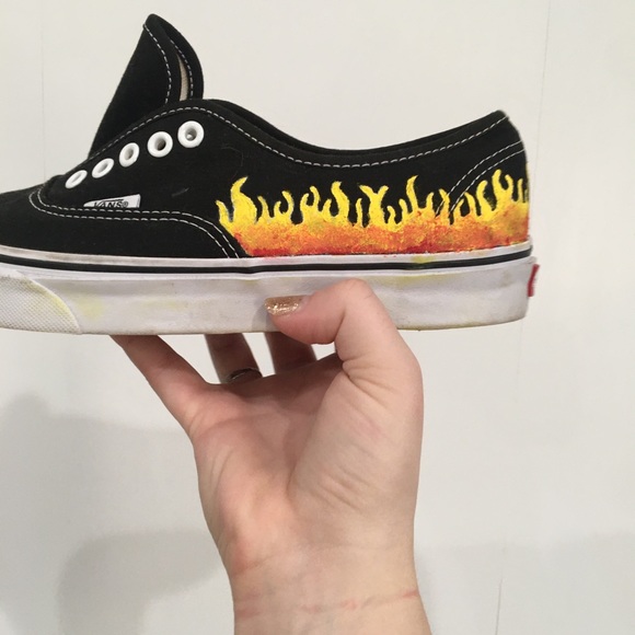 🔥🔥 Customized VANS - Picture 3 of 4